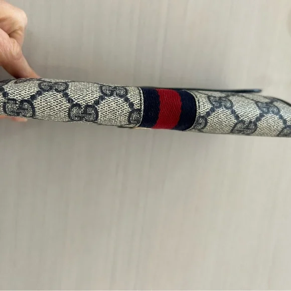 AUTHENTIC GUCCI VINTAGE GG Monogram Supreme Blue Leather & Canvas Long Wallet - Picture 4 of 12